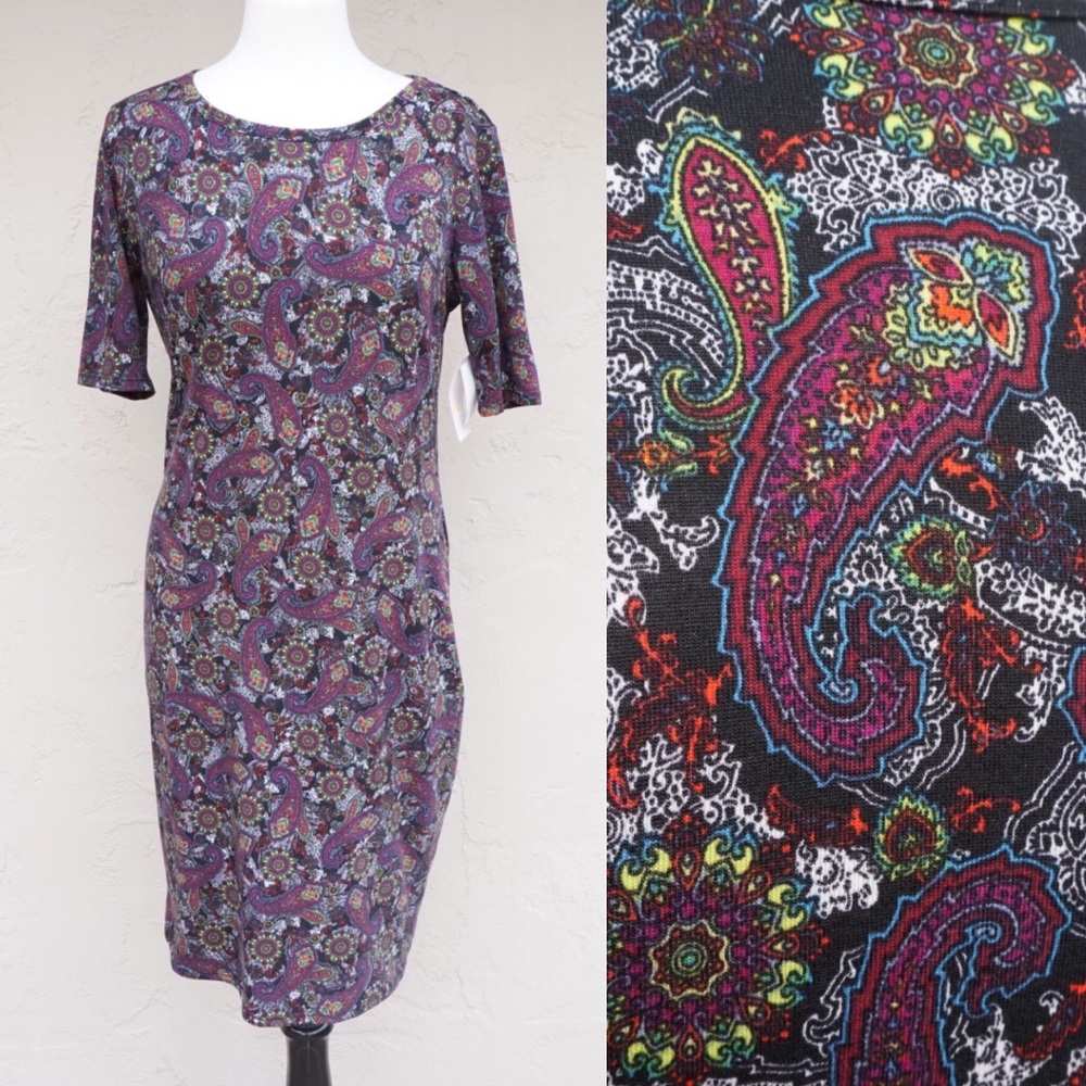 ⬇️ $25 NWT LuLaRoe Julia Paisley Black green